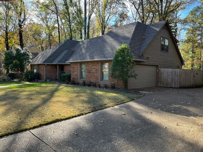 Foto del edificio - Beautiful 2 Story Germantown Home with Hot...