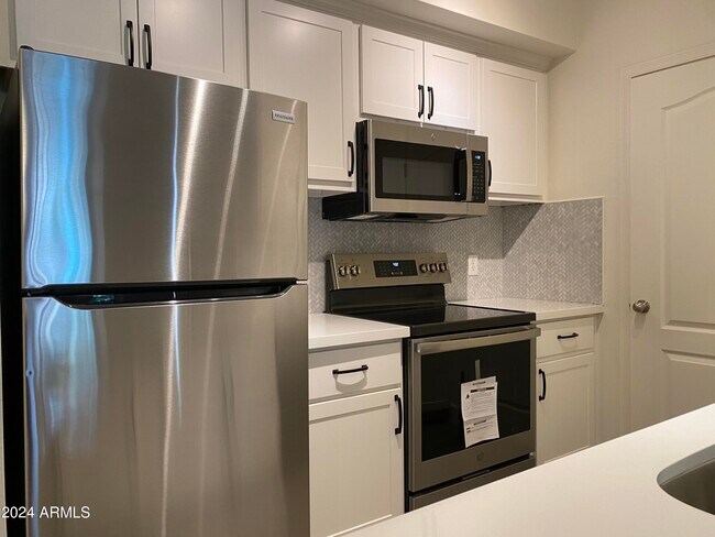 Foto del edificio - 1701 E Colter St