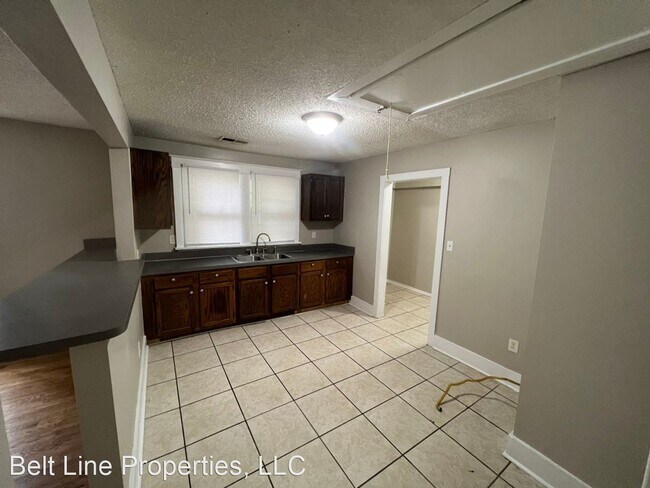 Building Photo - 2 br, 1 bath House - 477 Marianna  St.