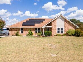 Building Photo - 122 CR - 4936