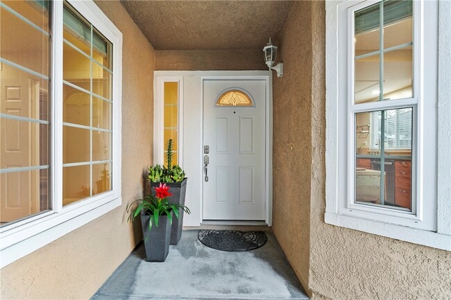 Building Photo - 6220 Garnet Cir