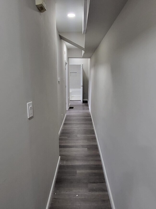 Foto del edificio - 132 N 50th St