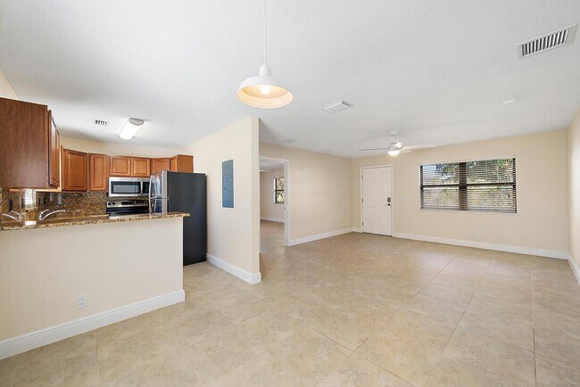 Foto del edificio - 135 Shore Ct