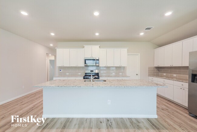 Building Photo - 6754 Hatchery Way