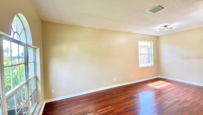 Building Photo - 10641 Firebrick Ct