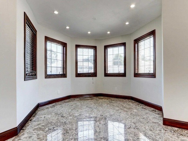 Foto del edificio - 34 Candle Ln