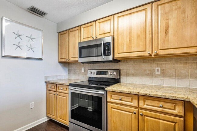Foto del edificio - 2016 Alta Meadows Ln