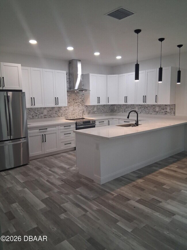 Foto del edificio - 1621 Illinois St