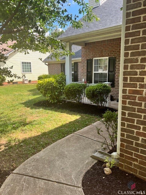 Foto del edificio - 225 Tall Pine Ln