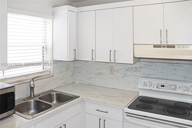 Foto del edificio - 15006 SW 80th St