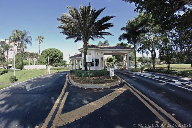 Foto del edificio - 1100 St Charles Pl