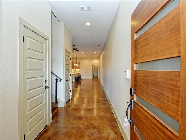 Building Photo - 1409 Sanchez St
