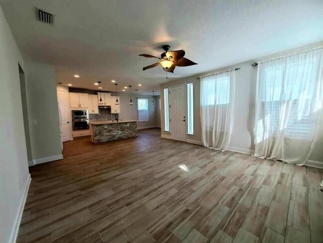 Foto del edificio - 37 Sandy Beach Way