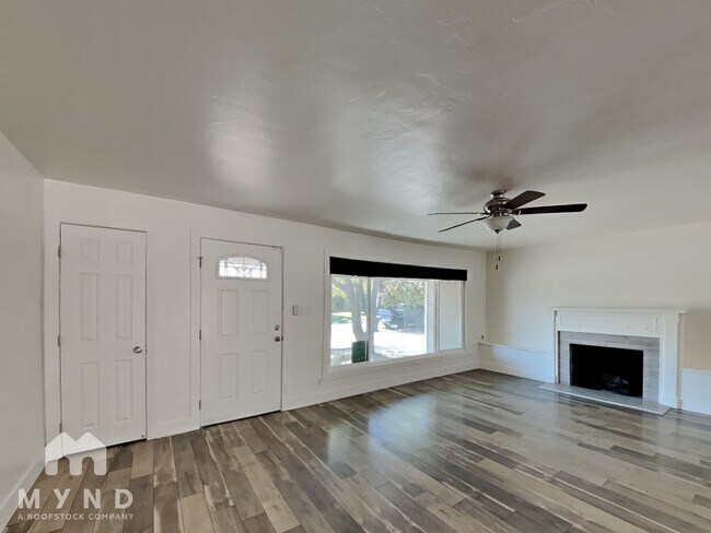 Foto del edificio - 2428 Drayton Dr