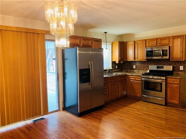 Foto del edificio - 5701 Homestead Ct