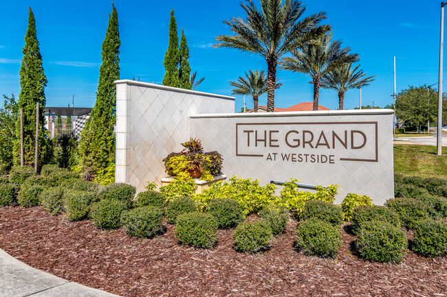 Foto del edificio - The Grand at Westside Apartments