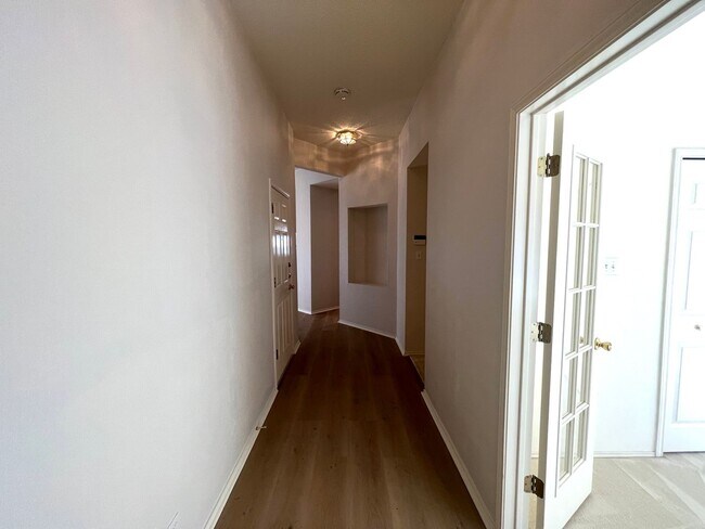 Foto del edificio - Single Story 4 Bedrooms 2 Bathrooms Home for Rent in Prime Northwest of Austin Location, nearby A...