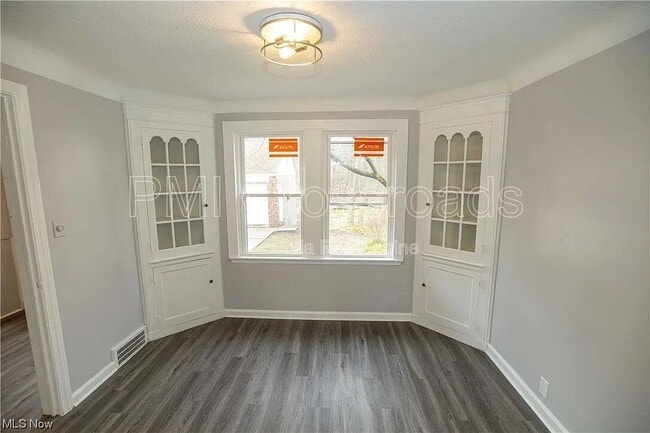 Building Photo - 5194 Homewood Ave
