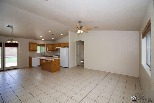 Foto del edificio - 7611 E 26th Ln