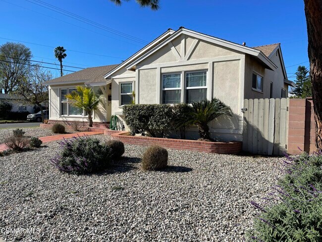 Building Photo - 7401 Jumilla Ave