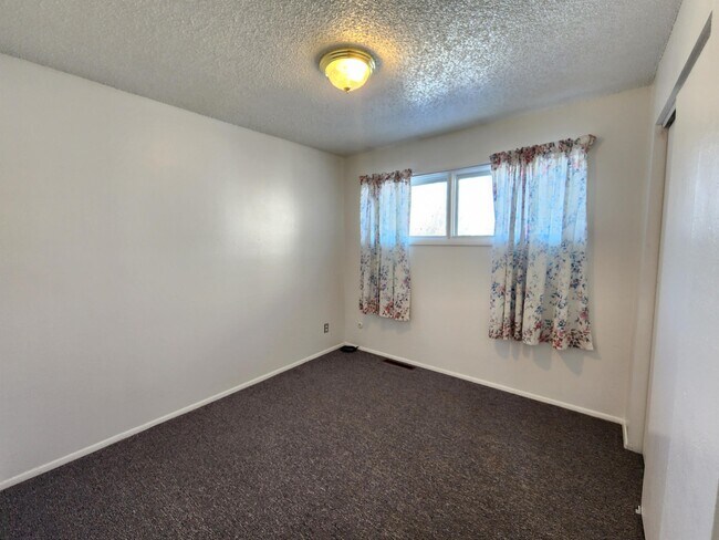 Foto del edificio - 1311 5th Ave