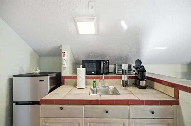 Foto del edificio - 305 N 6th St