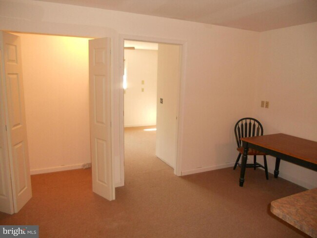 Building Photo - 11200 Bear Woods Pl