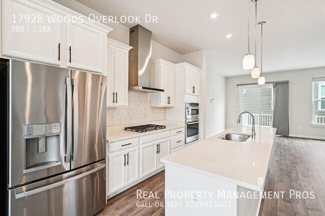 Foto del edificio - 17928 Woods Overlook Dr