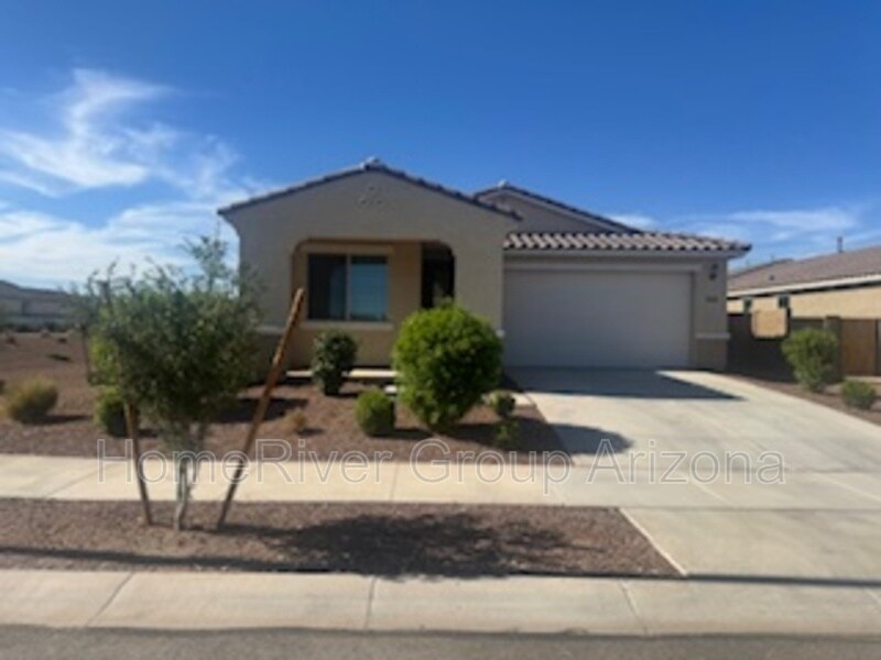 Foto principal - 17350 W Valentine St