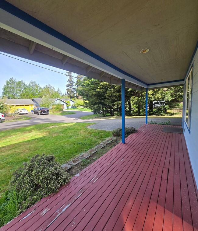 Foto del edificio - 3 Bed, 2 Bath Craftsman Style Home - Great Location in Port Townsend!