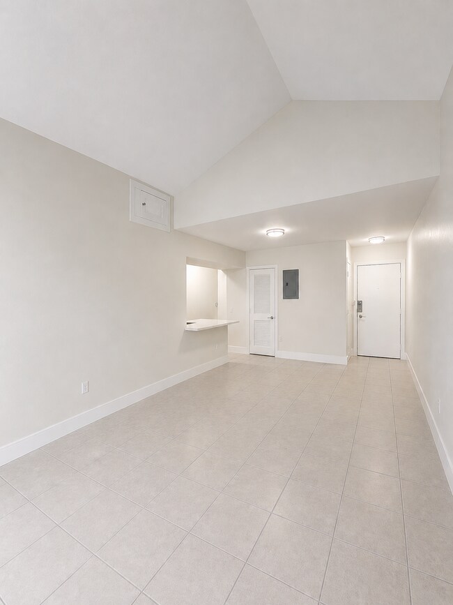 Foto del edificio - 9731 Fontainebleau Blvd
