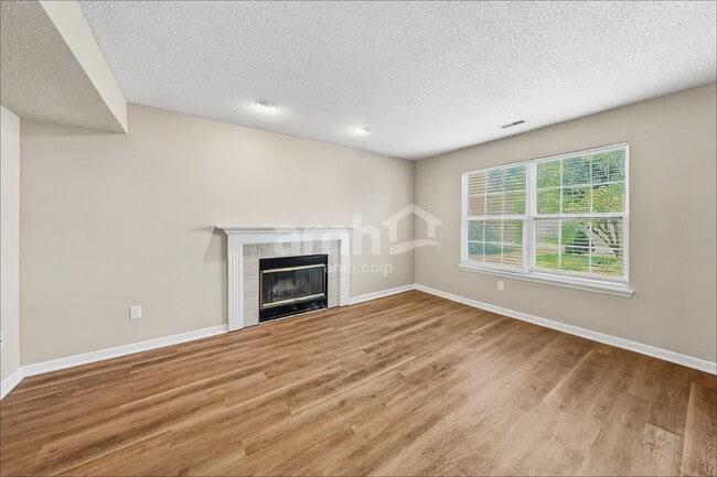 Building Photo - 18987 Prairie Crossing Dr