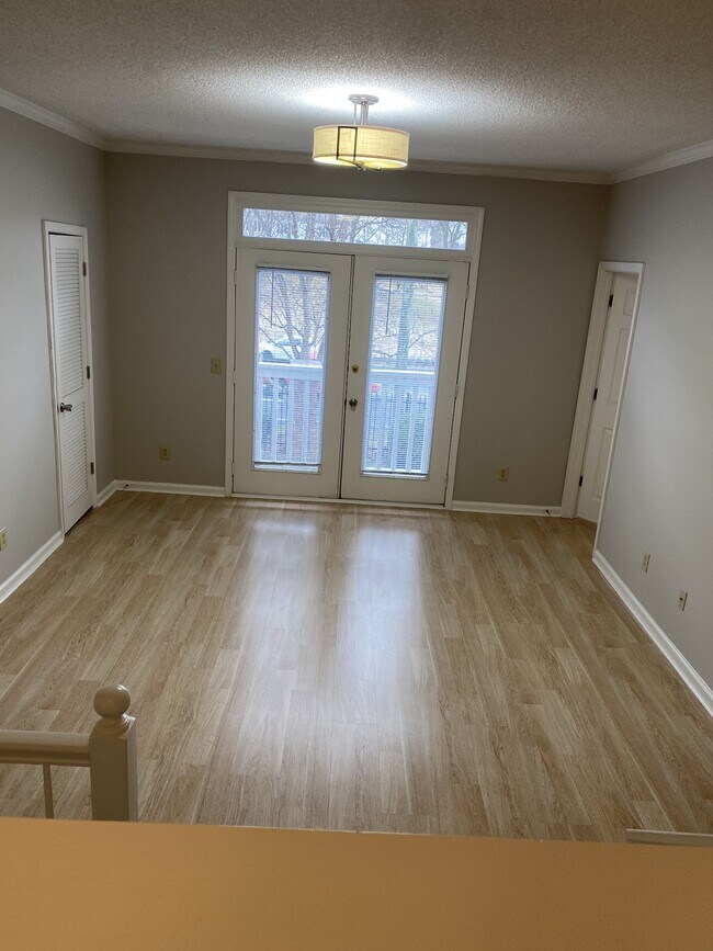 Foto del edificio - 2089 Stokes Ln