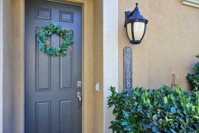 Foto del edificio - Luxurious 2BR/2BA home in sought after gat...