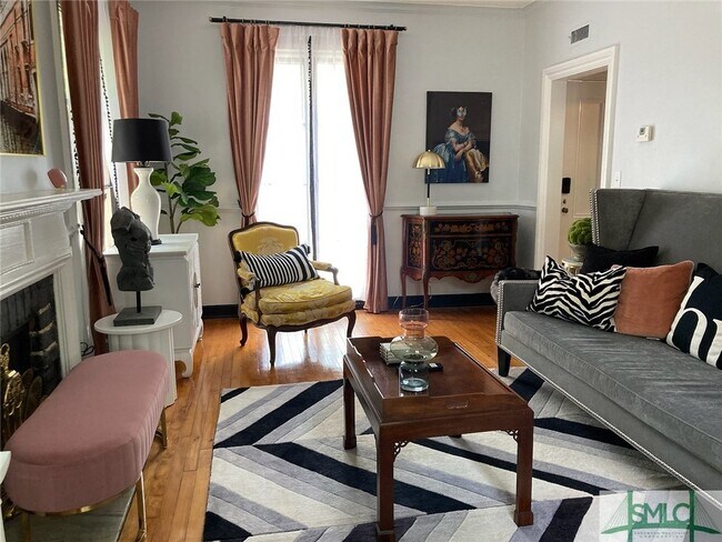Foto del edificio - 332 E 48th St