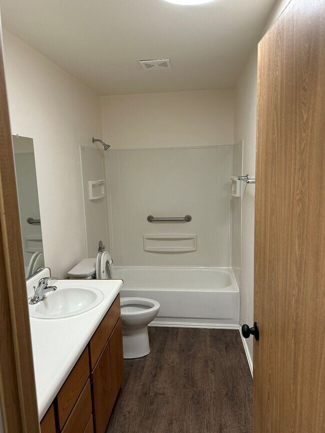 Foto del edificio - ScreenFirstStrike