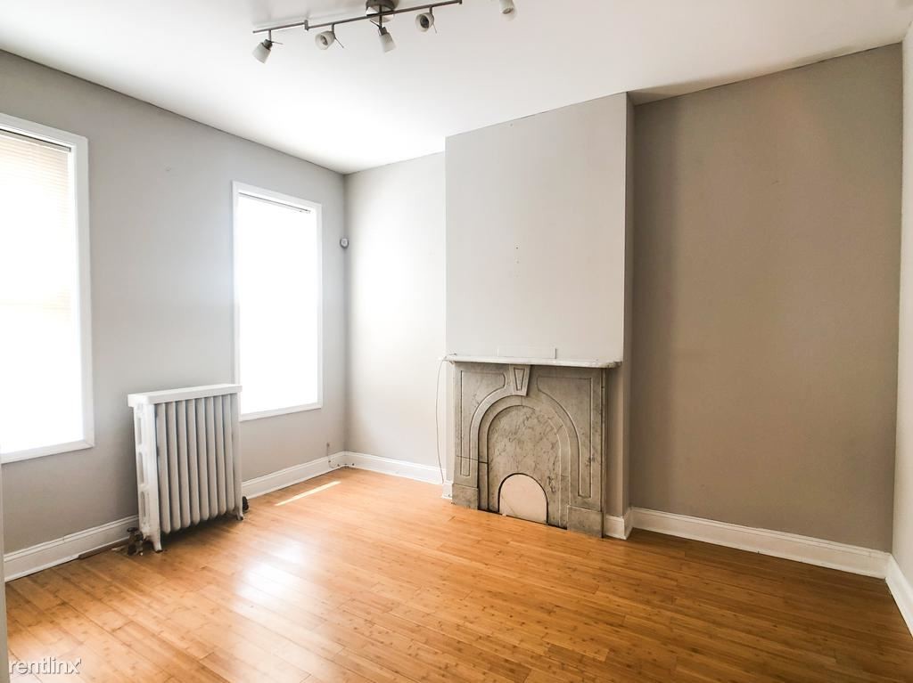 Foto principal - 5 br, 2.5 bath Apartment - 2035 W Oxford St