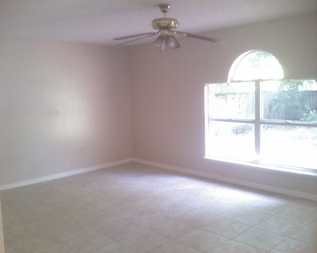 Photo - 1745 W Marshall Lake Dr House