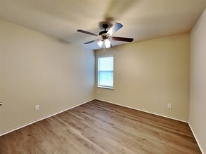 Building Photo - 7210 Alava Dr