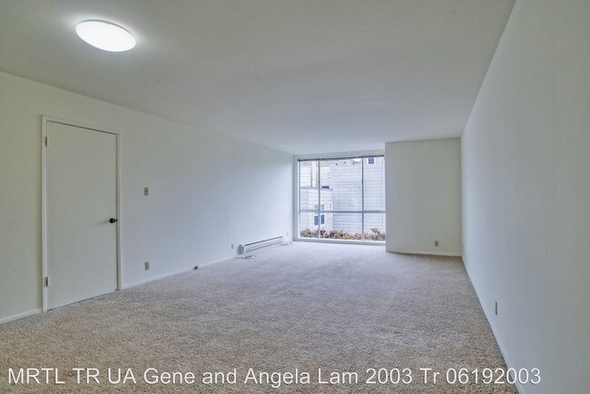 Foto del edificio - 3210-3240 Geary Blvd