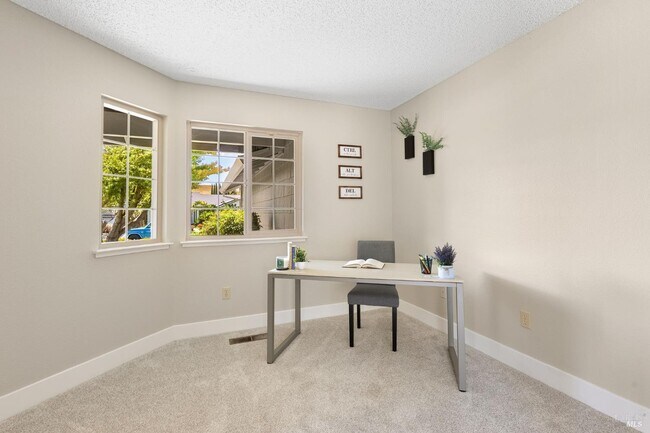 Foto del edificio - 828 Stoneridge Cir