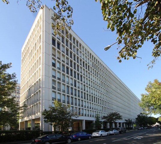 Building Photo - 1451 E 55th St