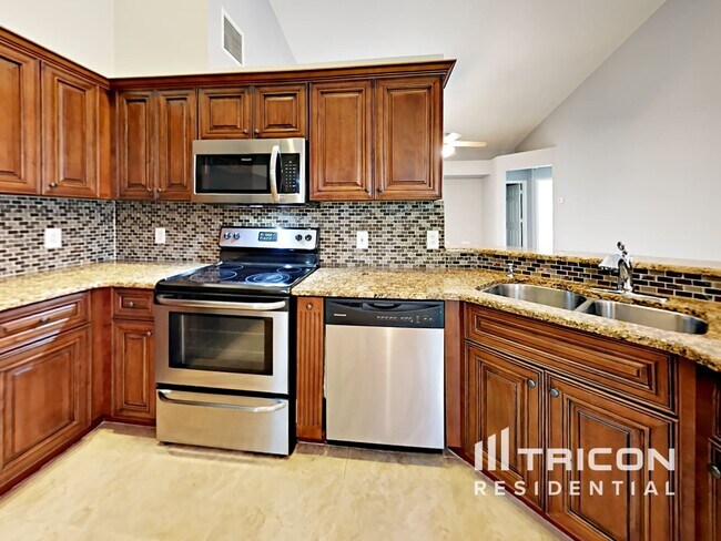 Foto del edificio - 900 Hunter Ln