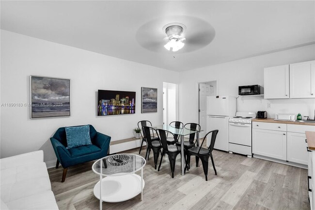 Foto del edificio - 975 SW 10th St