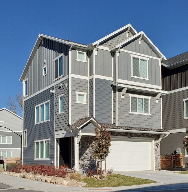 Building Photo - 836 Founder Point Ln