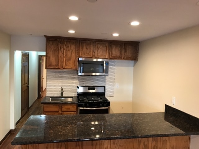 Building Photo - Los Caballeros #111