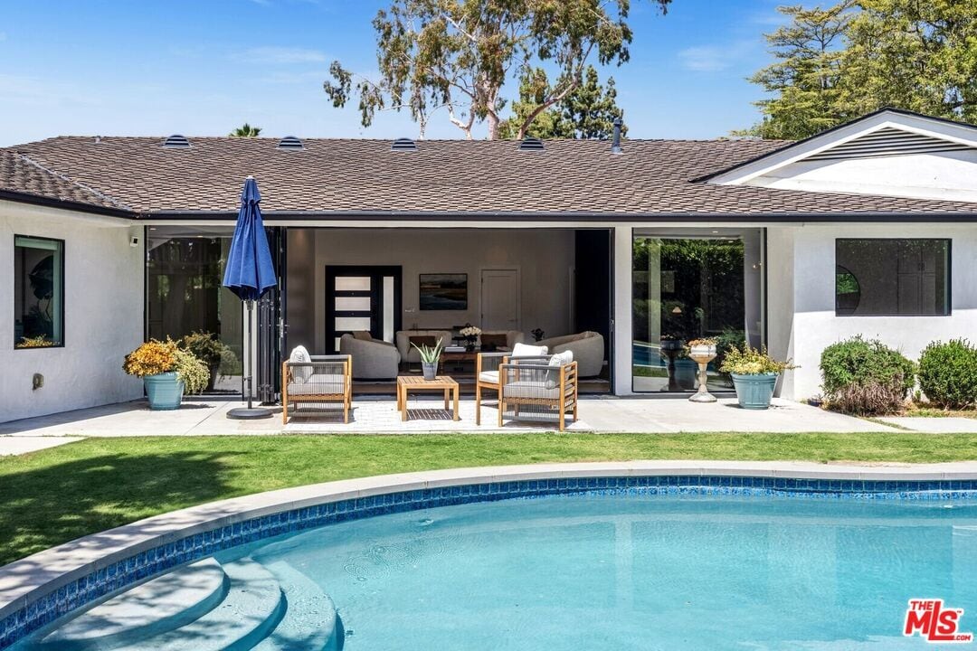Foto principal - 2239 Stradella Rd