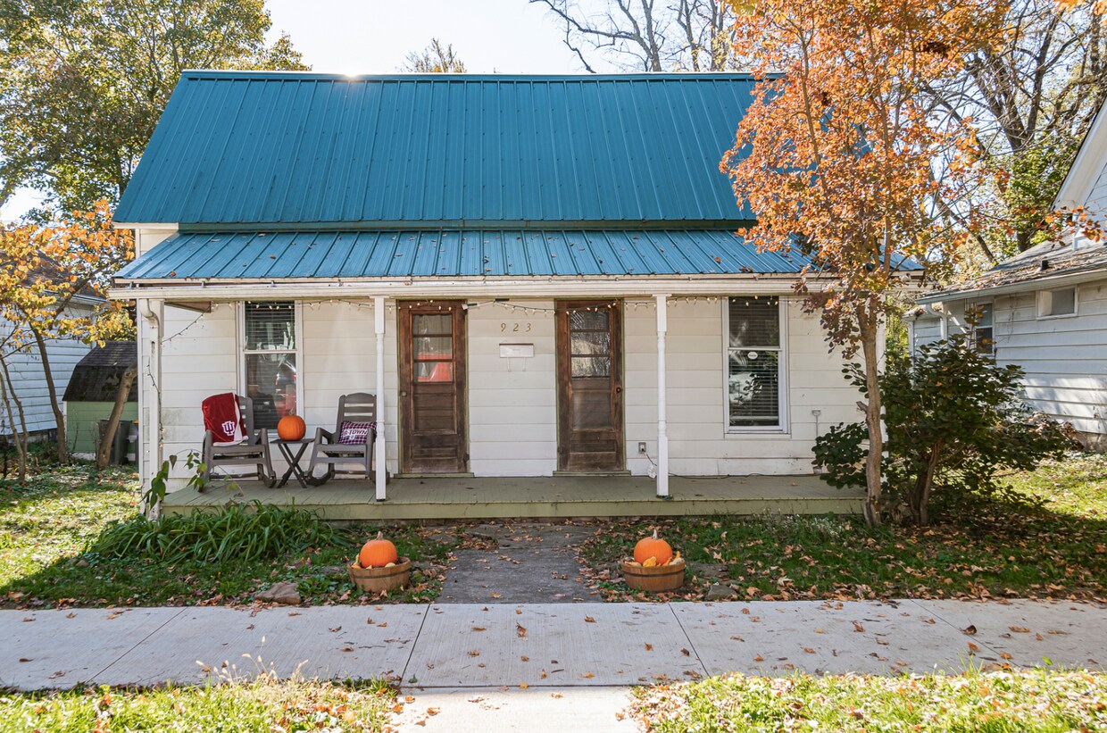 Foto principal - 923 W 6th St
