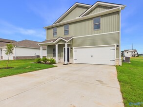 Building Photo - 15433 GRAYSON CIR