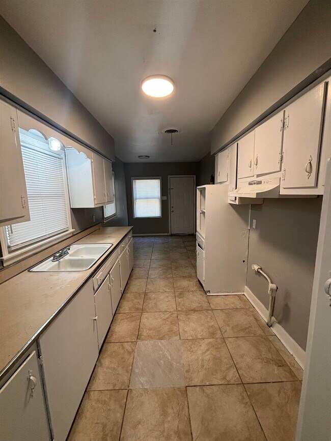 Foto del edificio - 1294 Pallwood Rd